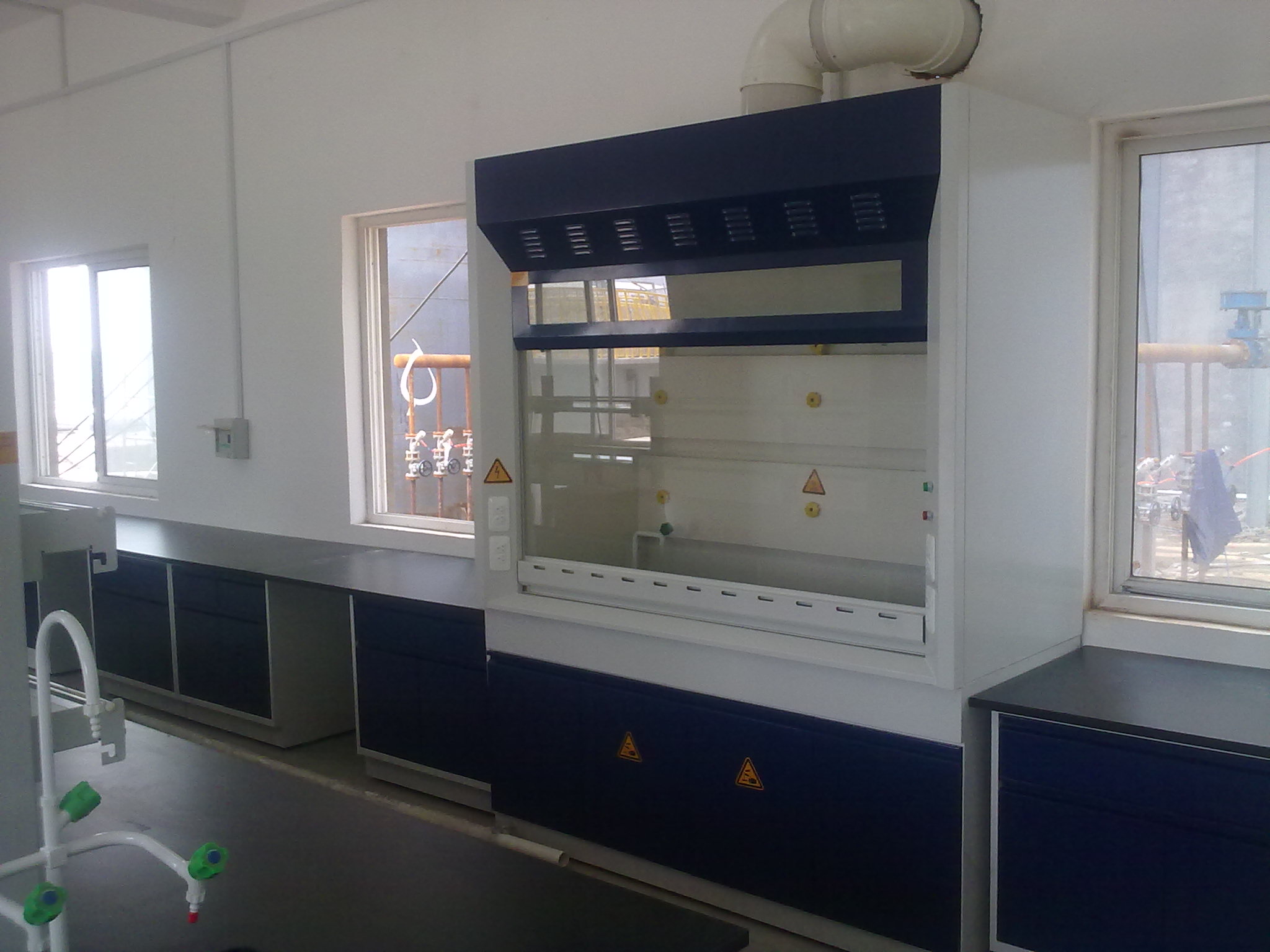 通風(fēng)柜 通風(fēng)柜