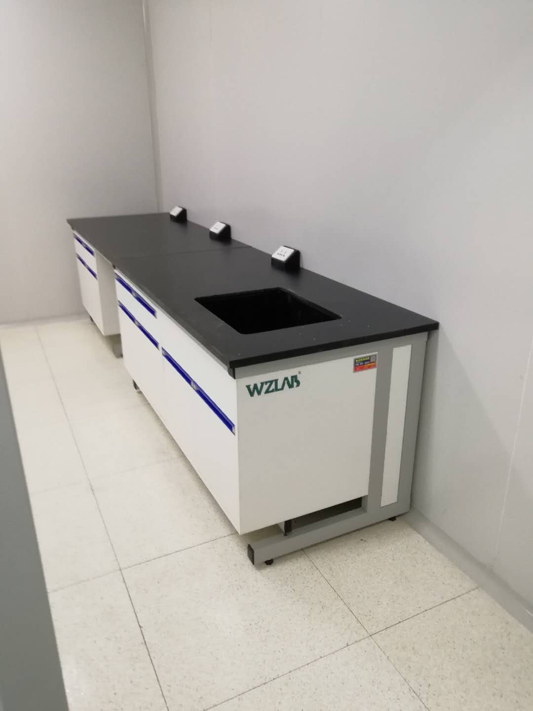 鋼木實(shí)驗(yàn)臺(tái) 鋼木實(shí)驗(yàn)臺(tái)