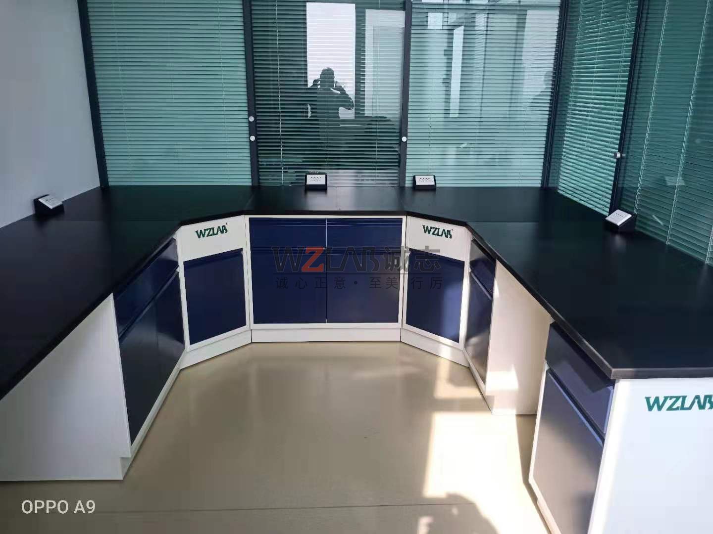 河南理工大學實驗臺安裝項目