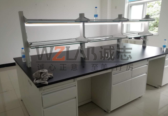 全鋼中央實(shí)驗(yàn)臺(tái)