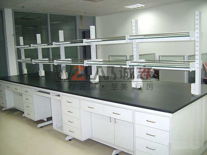 鋼木實驗臺與全鋼實驗臺區別?