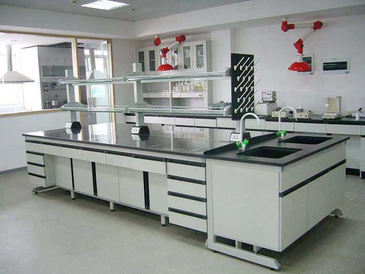 購買實驗室家具，如何控制預算？